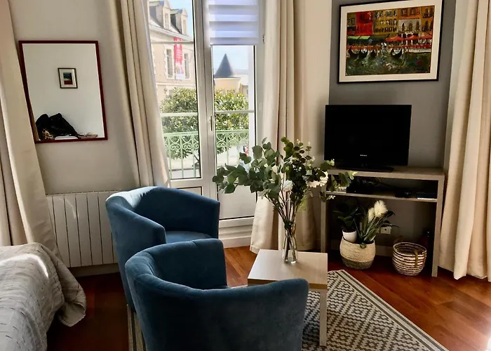 Studio Balcon De La Place